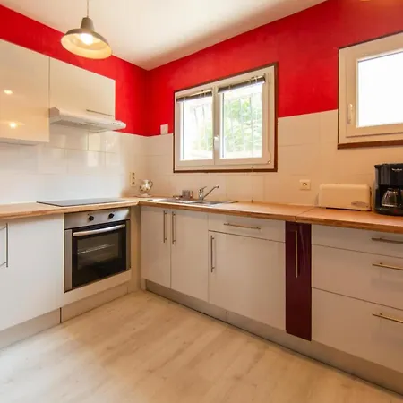 Maison Cri-cri A * Ares